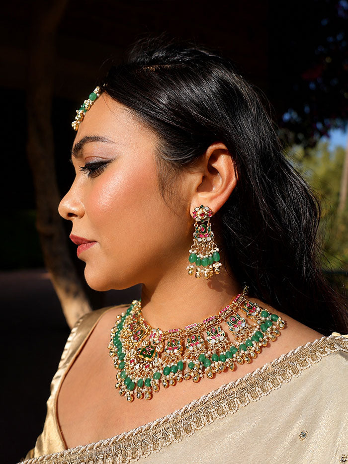 Light Green Jadtar  Kundan Necklace Set with Maang tikka